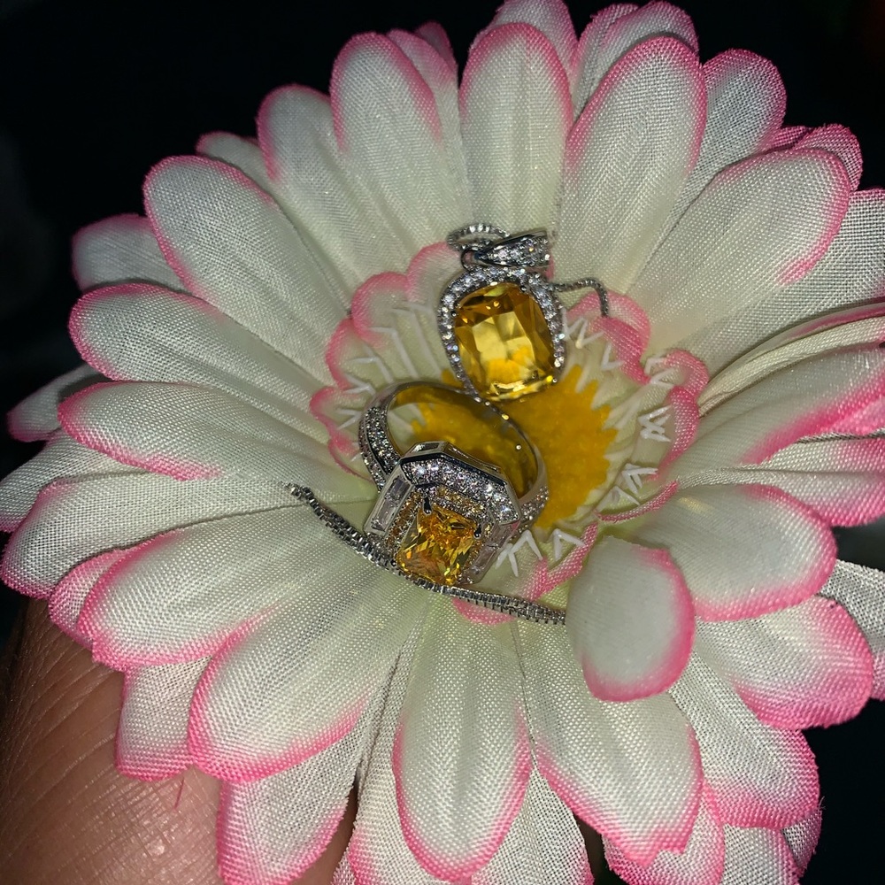 Jewelry set - Picture 3 of 8